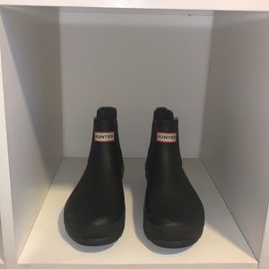 Hunter black Original waterproof Chelsea rain boot